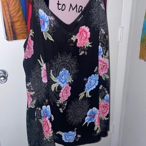 Torrid Floral Tank top SZ 3